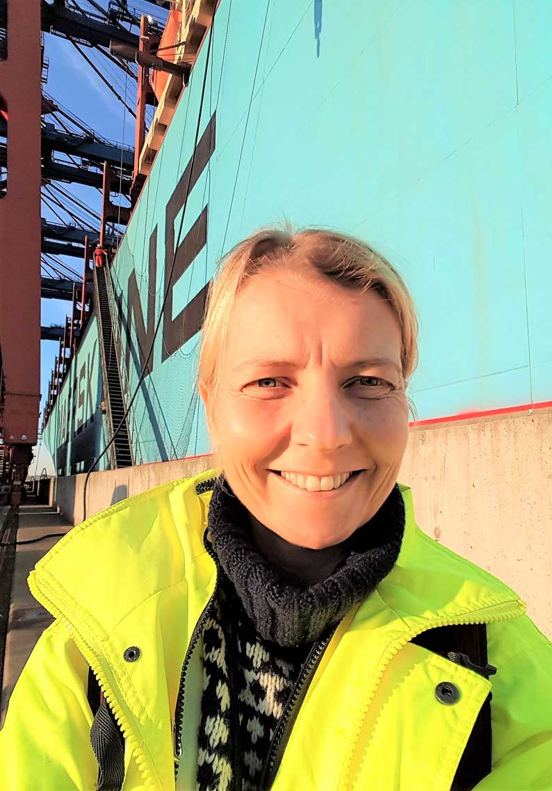 Hamborg, Benediktekirken. Præst Vicky Popp Fredslund
